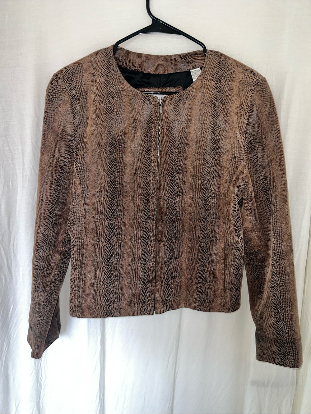 Valerie Stevens women’s leather jacket size M Brown pockets full zip faux snake